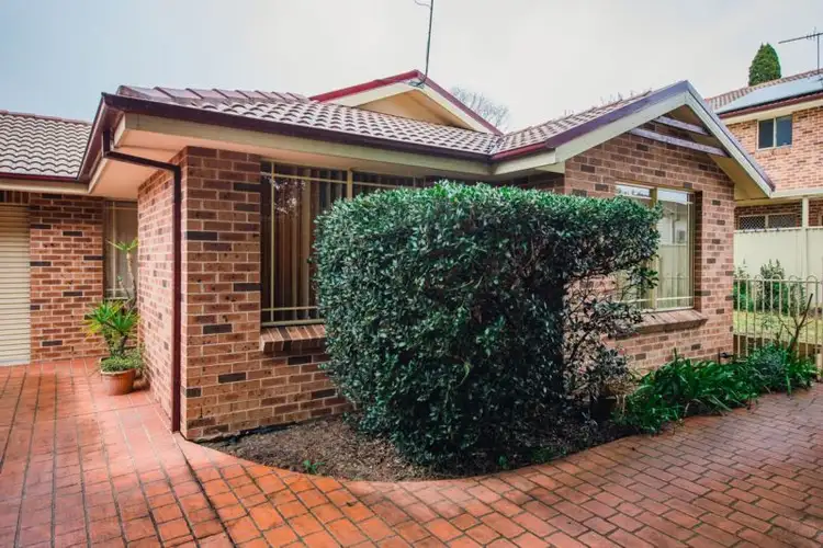 3/7 Rhonda St, Pendle Hill NSW 2145