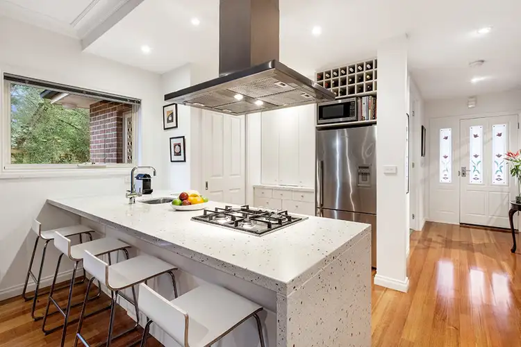 Second view of Homely townhouse listing, 5/194 Cape Street, Heidelberg VIC 3084