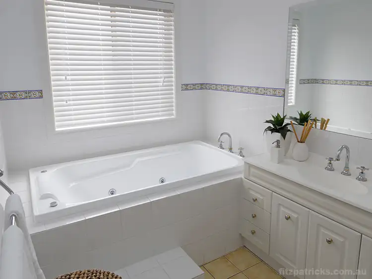 Seventh view of Homely house listing, 3 Raeburn Crescent, Lake Albert NSW 2650