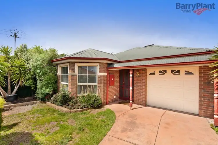 2/3 May Avenue, Altona Meadows VIC 3028