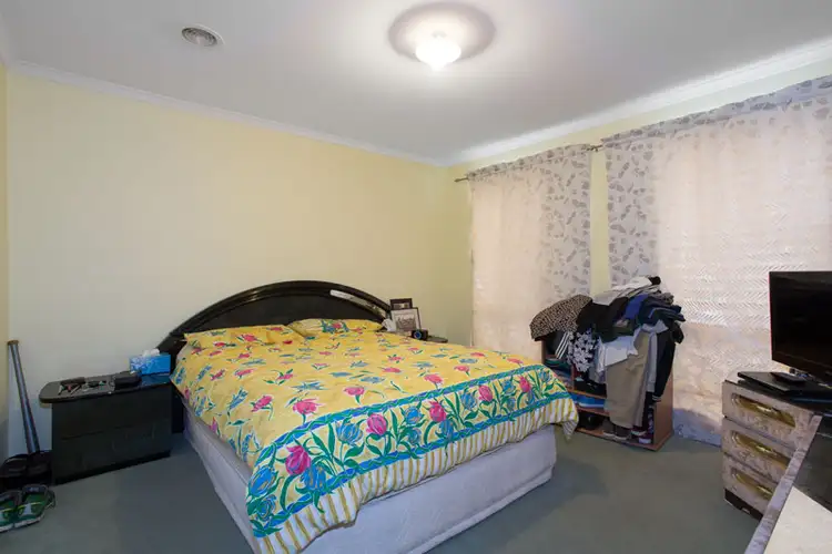 Fifth view of Homely house listing, 12 Lorraine Court, Hillside VIC 3037