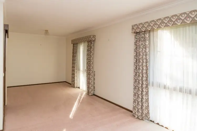 Seventh view of Homely house listing, 8 Callistemon Court, Sale VIC 3850