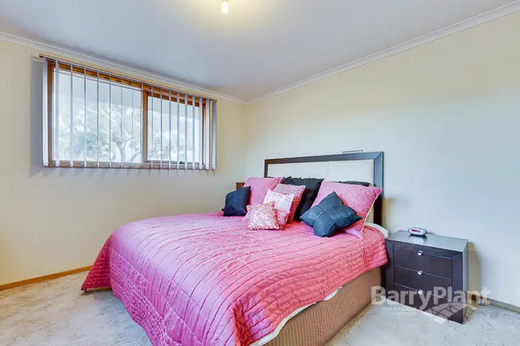Fifth view of Homely house listing, 3 Hillview Court, Keilor VIC 3036