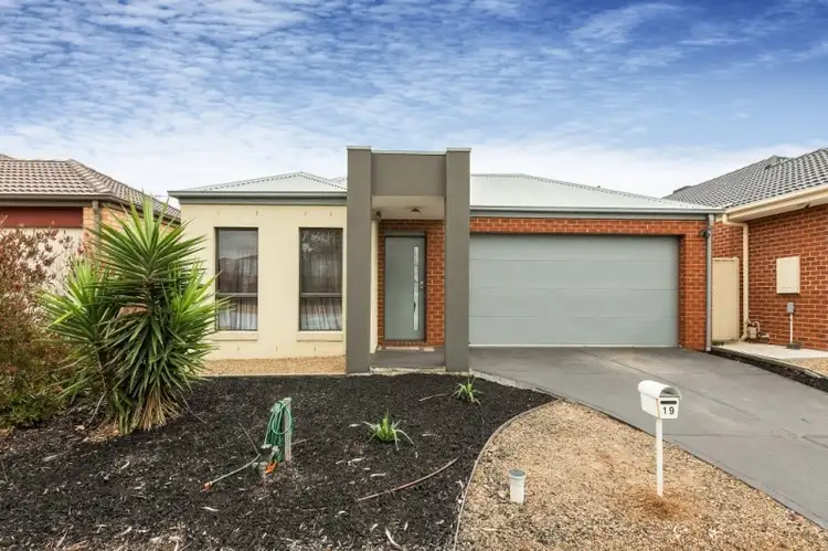 19 Chatham Avenue, Tarneit VIC 3029