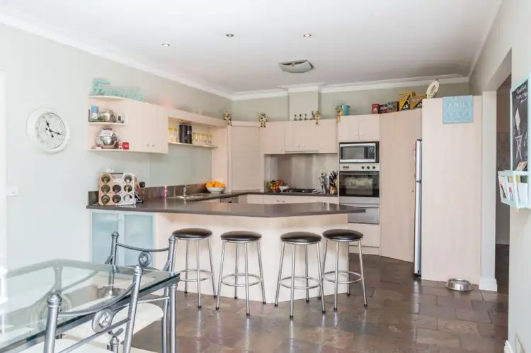 Fifth view of Homely house listing, 5 Southern Avenue, Sale VIC 3850