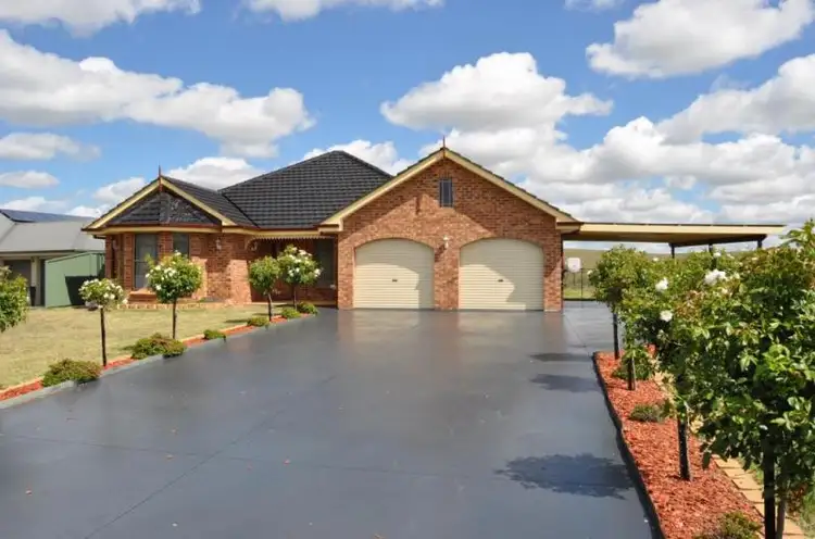 23 Laffing Waters Lane, Kelso NSW 2795