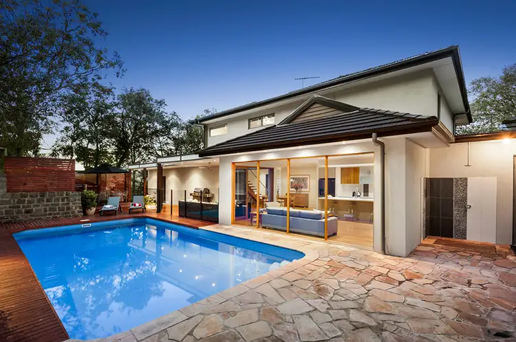 46 Research-Warrandyte Road, Research VIC 3095