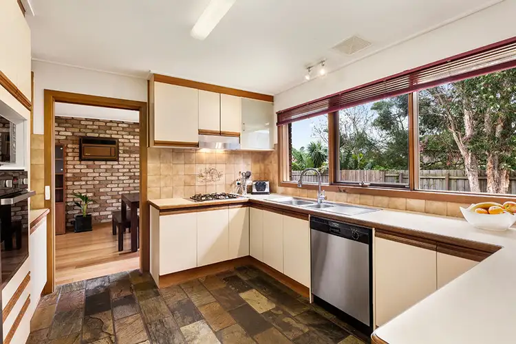 Fifth view of Homely house listing, 5 Beverley Close, Frankston VIC 3199