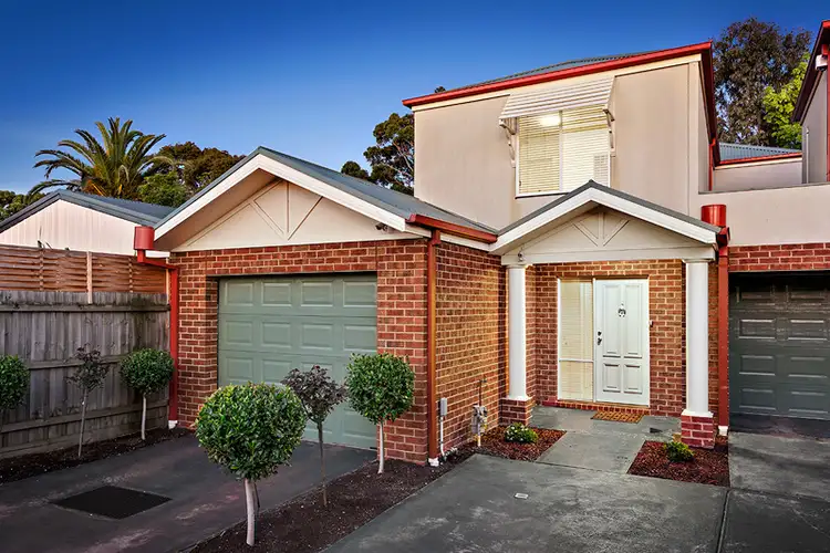 Second view of Homely townhouse listing, 2/90 Oriel Road, Ivanhoe VIC 3079