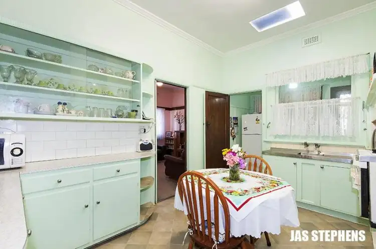 Fourth view of Homely house listing, 18 Summerhill Road, Maidstone VIC 3012