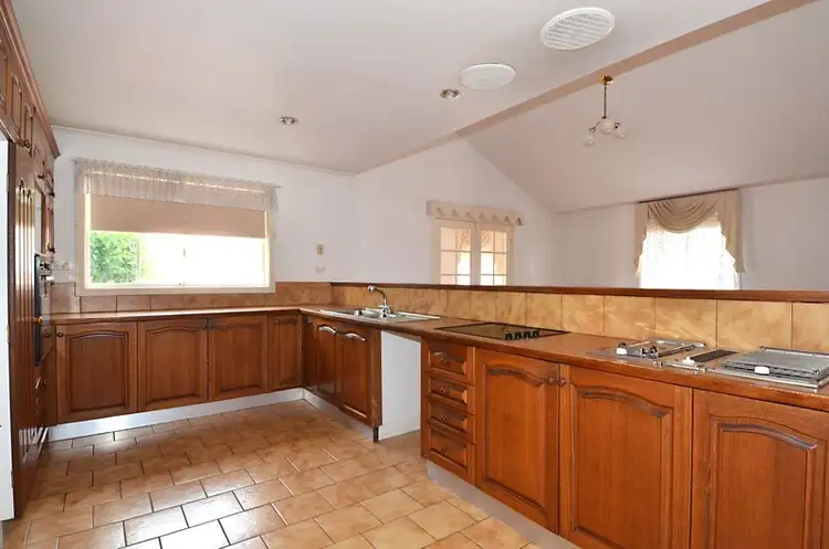 Sixth view of Homely house listing, 1 Gilda Court, Rowville VIC 3178
