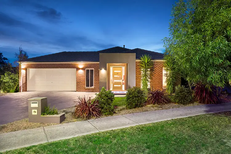 12 Moorland Way, Mernda VIC 3754