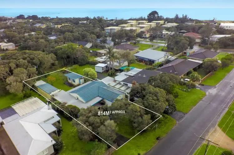 4 Shirlow Avenue, Rye VIC 3941
