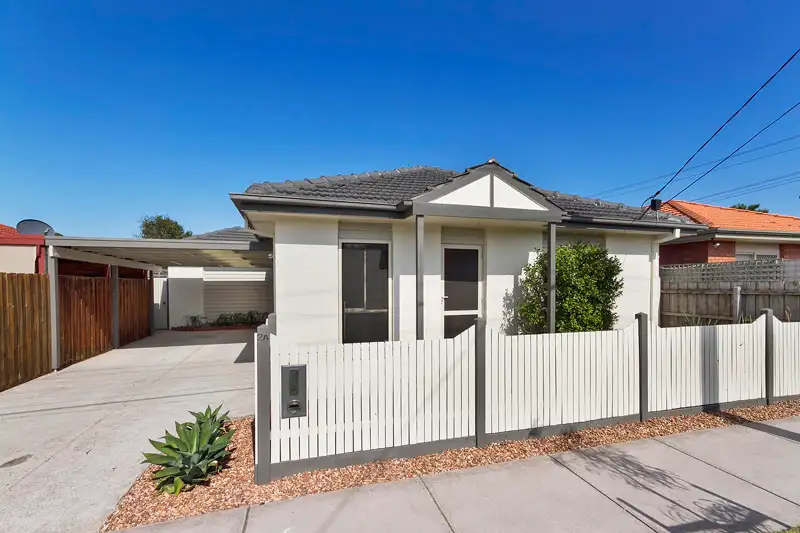 Main view of Homely townhouse listing, 2a Genoa Avenue, Bonbeach VIC 3196