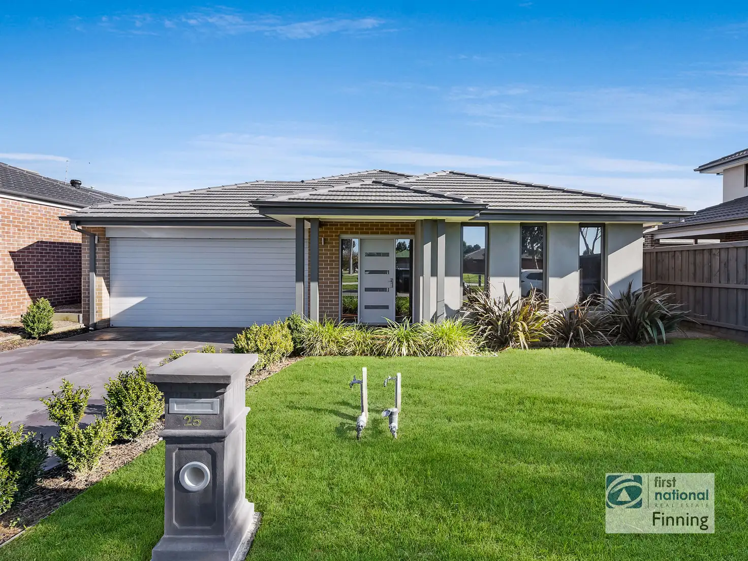 Main view of Homely house listing, 25 Copernicus Circuit, Cranbourne West VIC 3977
