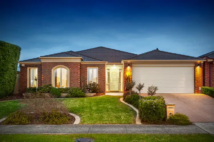 21 Paris Court, Mooroolbark VIC 3138
