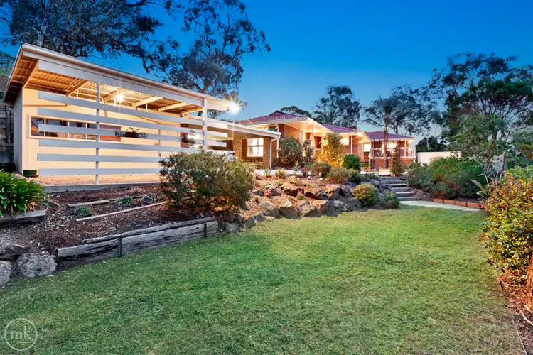 12 Rainham Close, Greensborough VIC 3088