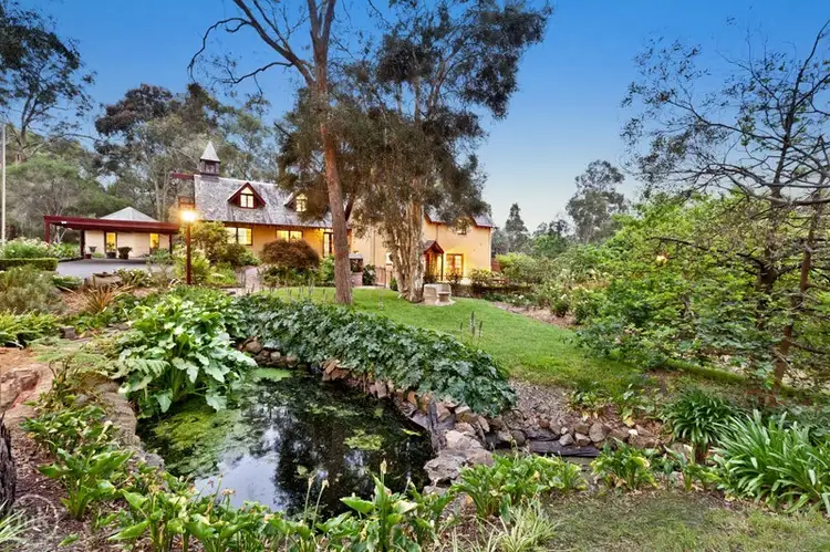 25 Diamond Street, Eltham VIC 3095