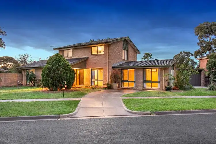 40 Empress Way, Melton West VIC 3337