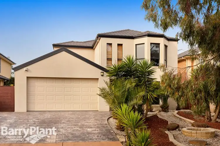 69 Tournament Drive, Sanctuary Lakes VIC 3030