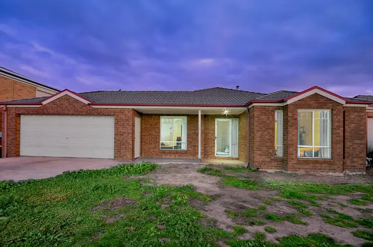 22 Marrowie Place, Taylors Hill VIC 3037