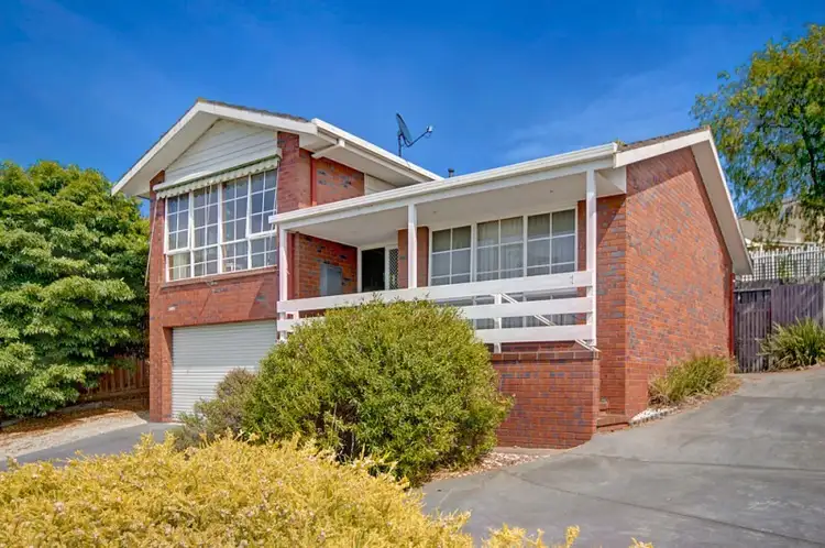 1/3 Stirling Court, Wandana Heights VIC 3216