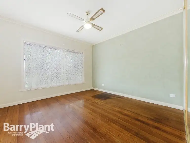 Fifth view of Homely unit listing, 52A Leonard Avenue, St Albans VIC 3021