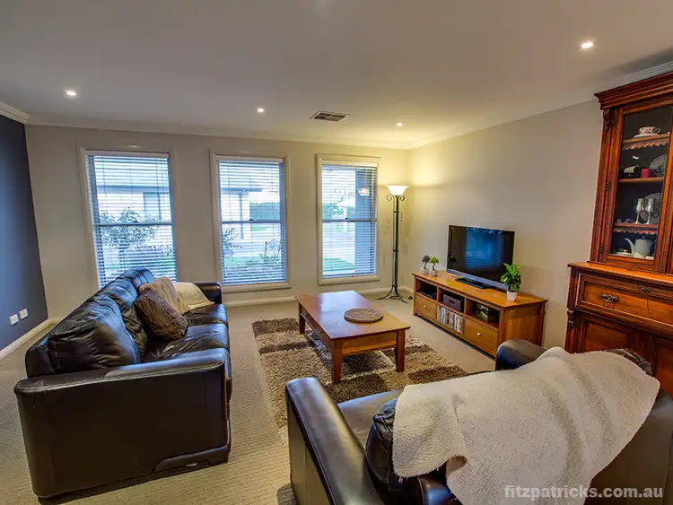 Sixth view of Homely unit listing, 6/3 Bogong Crescent, Tatton NSW 2650