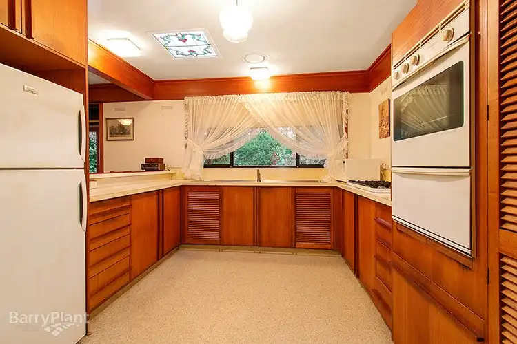Fifth view of Homely house listing, 10 Elgin Street, Berwick VIC 3806