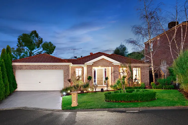 11 Berrywood Walk, Warranwood VIC 3134