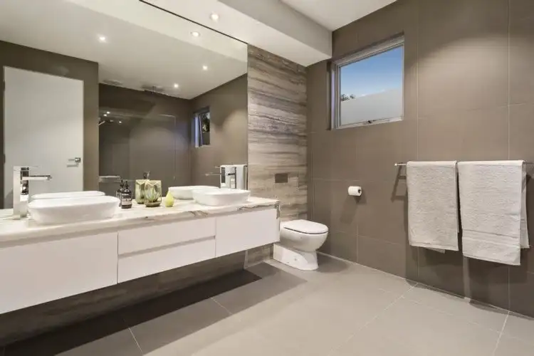 Fifth view of Homely house listing, 8 Macalister Boulevard, Yallambie VIC 3085