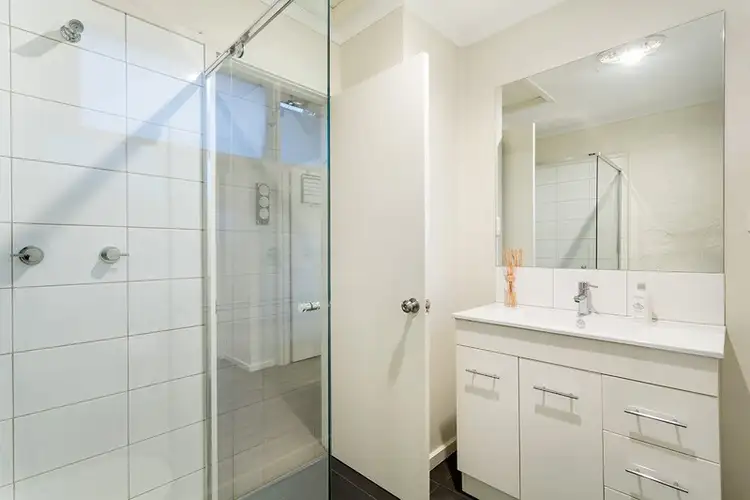 Sixth view of Homely townhouse listing, 9/191 Cape Street, Heidelberg VIC 3084