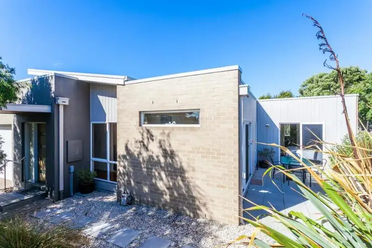 1/25 Zeally Bay Road, Torquay VIC 3228