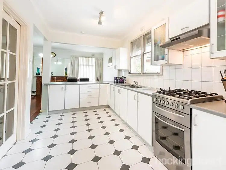 Fourth view of Homely house listing, 5 Darvall Court, Cheltenham VIC 3192
