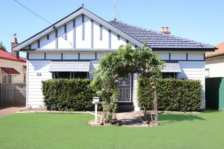 20 Charles Street, East Maitland NSW 2323