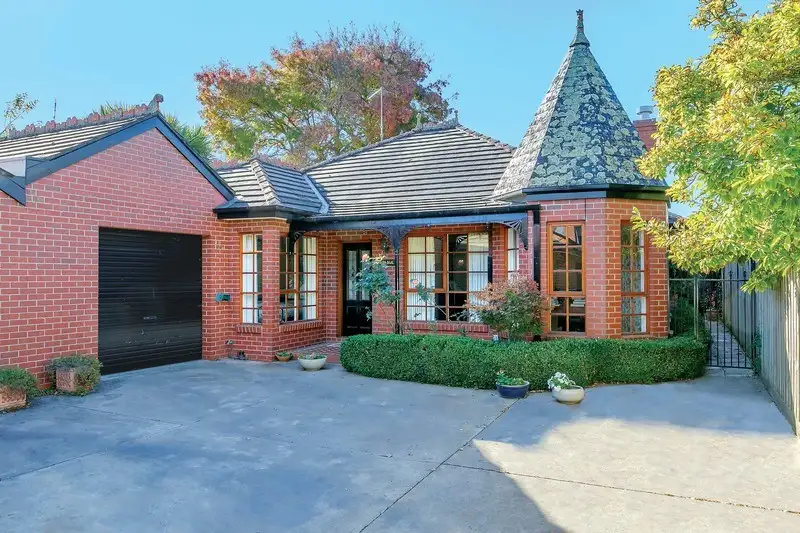 Main view of Homely unit listing, 2/512 Wendouree Parade, Lake Wendouree VIC 3350