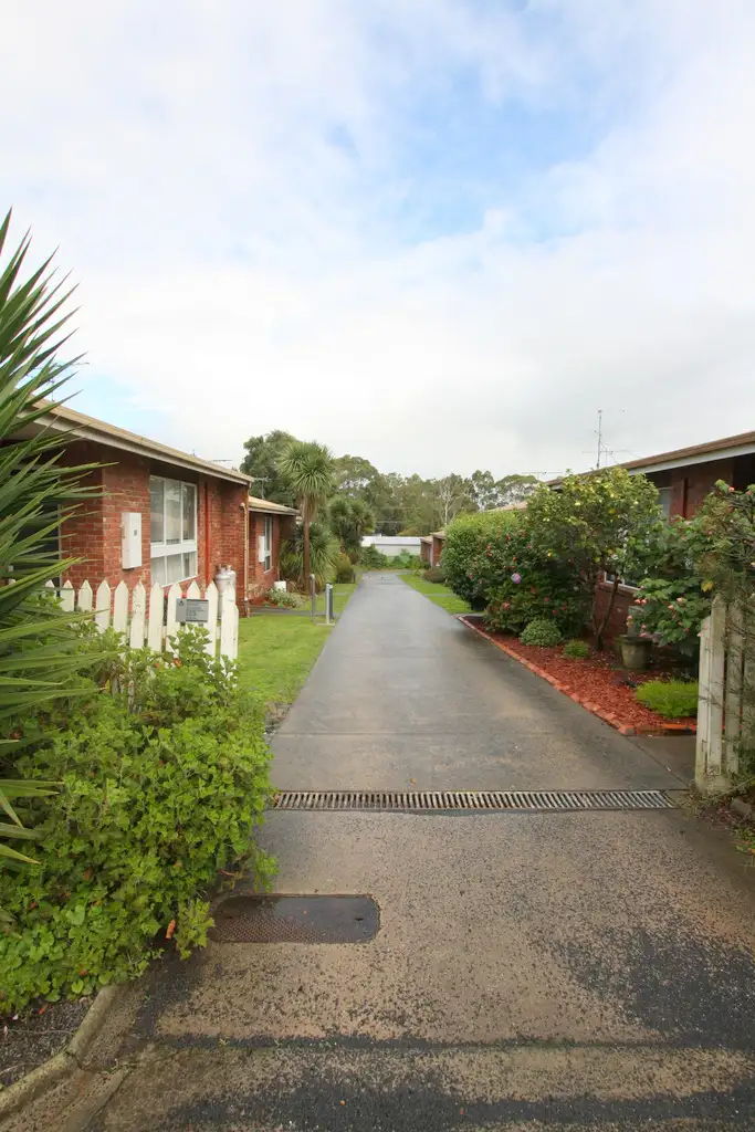 Second view of Homely unit listing, 4/13-15 Coal Creek Road, Korumburra VIC 3950