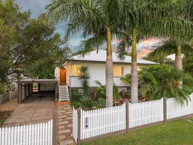 62 Layard Street, Holland Park QLD 4121