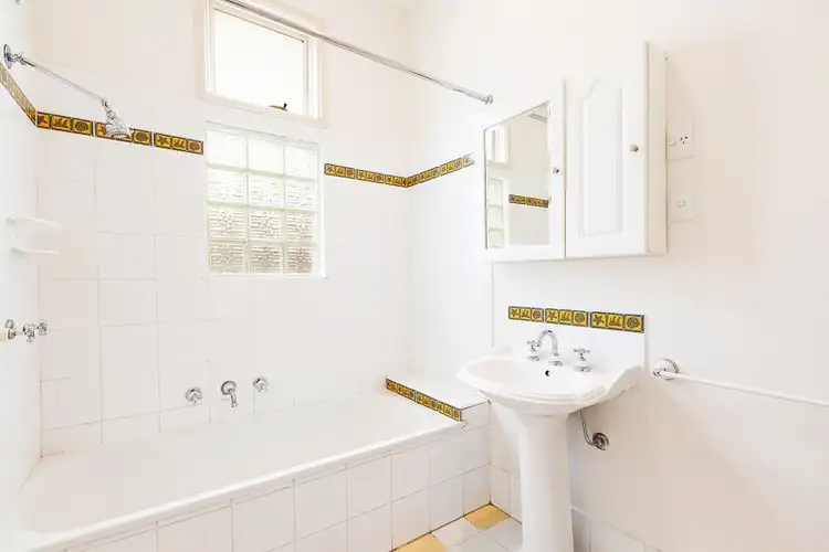Sixth view of Homely house listing, 10 Royal Parade, Pascoe Vale South VIC 3044
