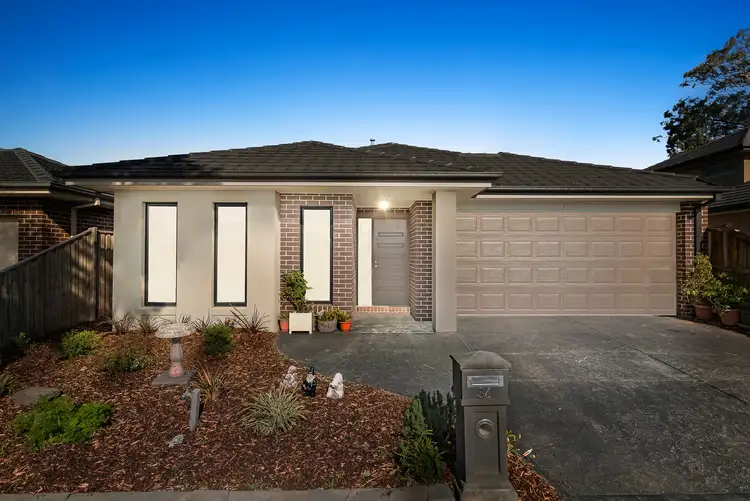 36 McKenzie Way, Doreen VIC 3754