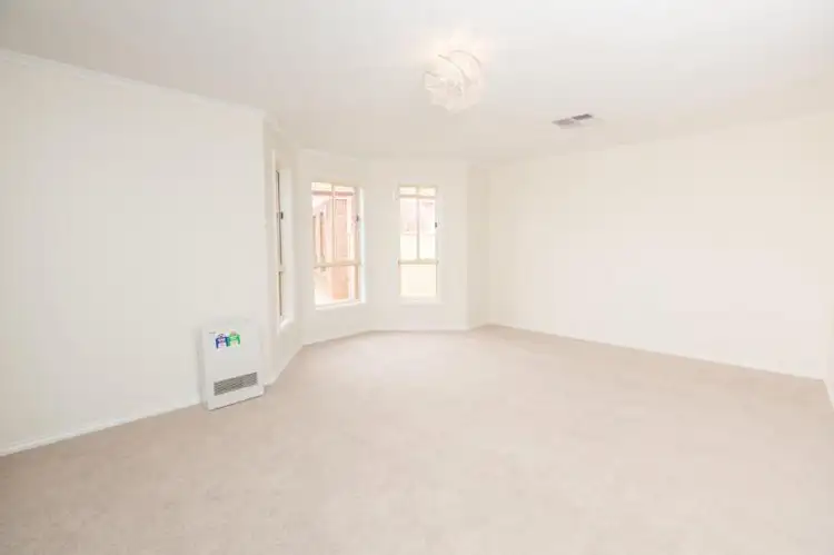 Fifth view of Homely house listing, 4 Cabernet Court, Mildura VIC 3500