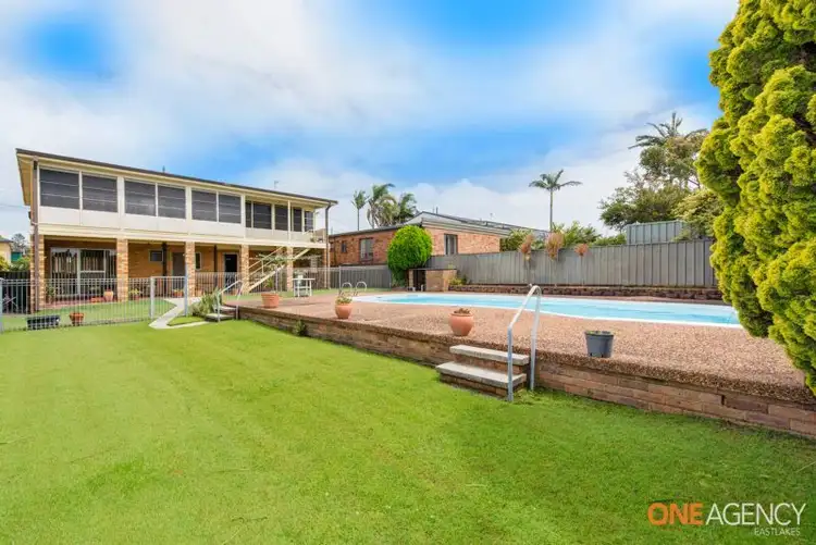 Fourth view of Homely house listing, 25 Macquarie Grove, Caves Beach NSW 2281