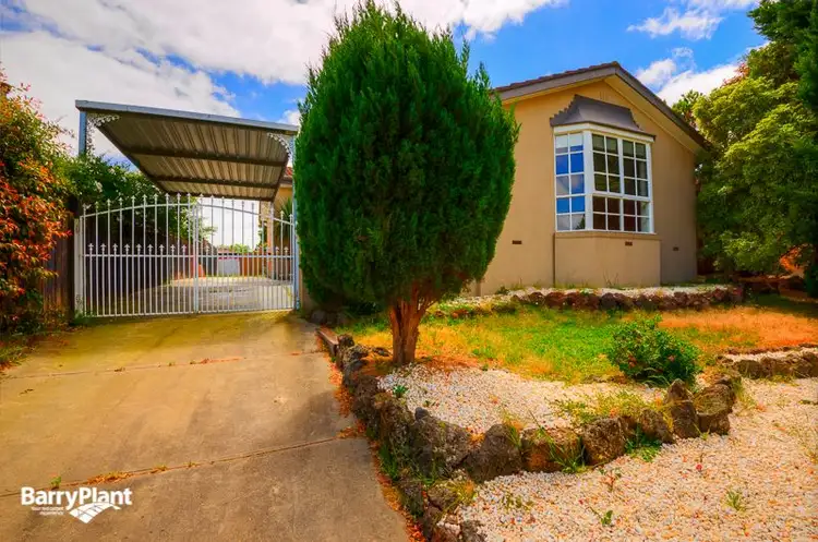 Main view of Homely house listing, 52 Oaktree Drive, Hampton Park VIC 3976
