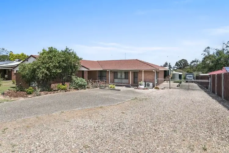 8 Farrell Drive, Walloon QLD 4306