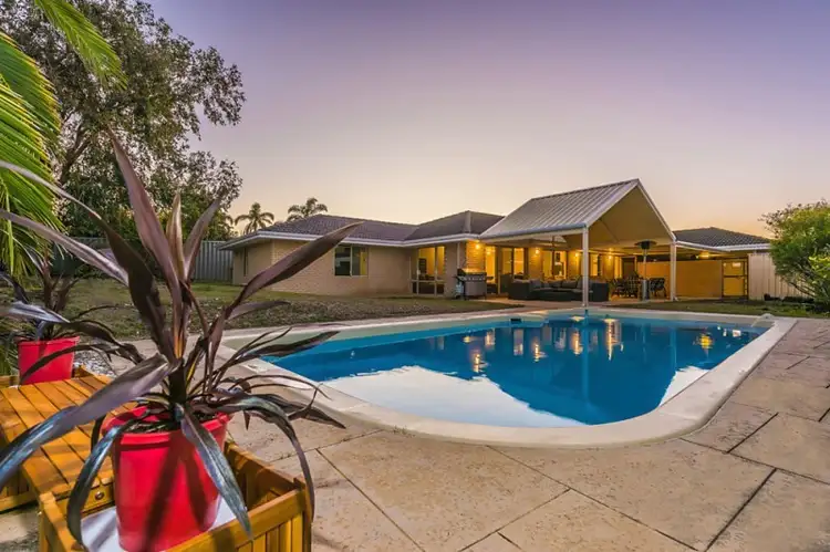 7 Bascombe Rise, Hillarys WA 6025