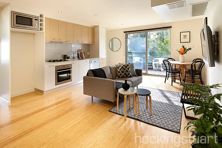 2/8 Willis Street, Hampton VIC 3188