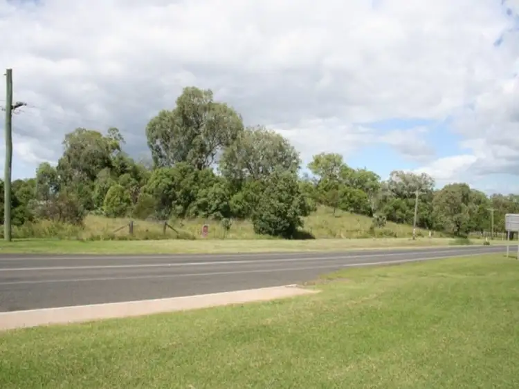 Toowoomba Road, Oakey QLD 4401