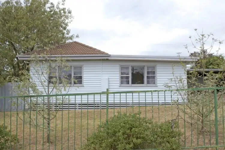 11 Woolcock Avenue, Kangaroo Flat VIC 3555