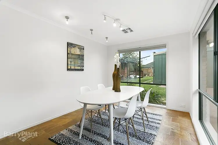 Sixth view of Homely house listing, 8 Caledonia Court, Berwick VIC 3806