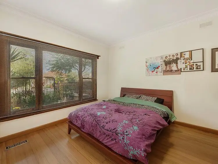 Fifth view of Homely unit listing, 1/17 Scott Avenue, St Albans VIC 3021